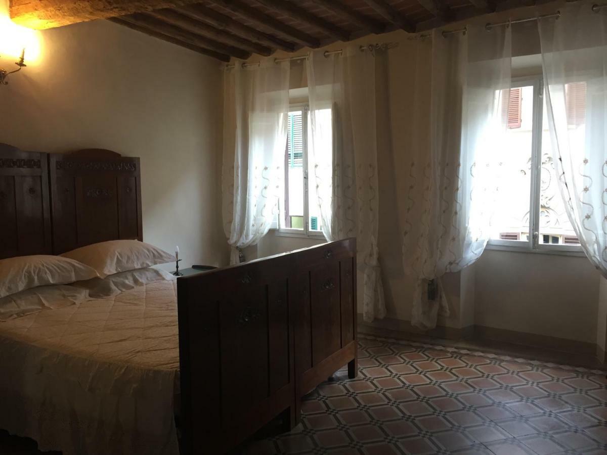 Appartement La Casa Di Luigi à Montevarchi Extérieur photo