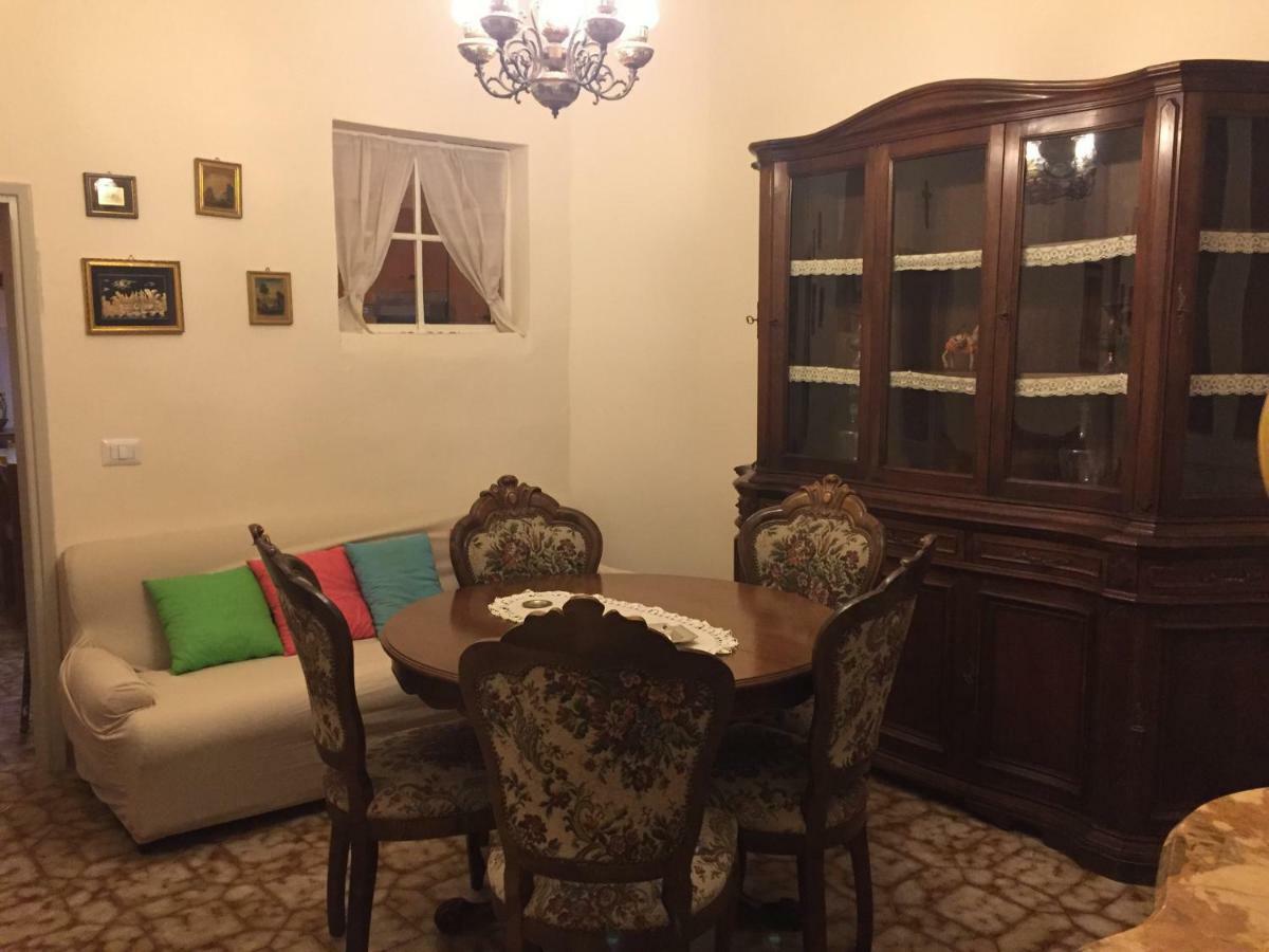 Appartement La Casa Di Luigi à Montevarchi Extérieur photo